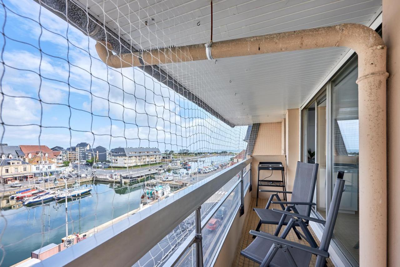 Le Tikahupo - Charmant Appt Vue Sur Le Port Курсель-сюр-Мер Екстер'єр фото